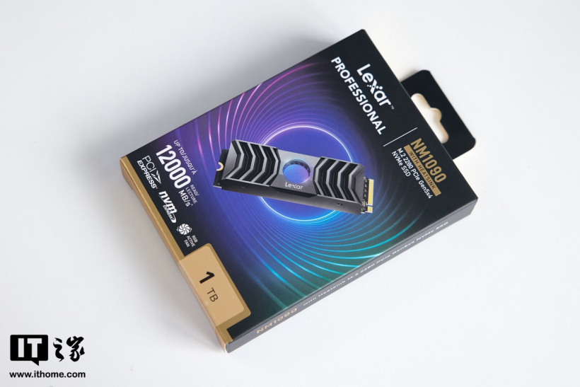 雷克沙 NM1090 PCIe5.0 Gen5x4 NVMe 固态硬盘体验：12000MB/s超高速读取，RGB 散热马甲是绝配