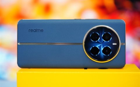 潜望长焦杀入2K价位！真我12 Pro+评测：新一代质价比之王非它莫属