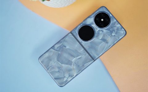 干掉折痕！华为Pocket 2全面评测：全能无遗憾的折叠宝盒