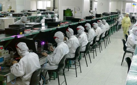 组装苹果 iPhone 不招已婚女性？富士康印度工厂被调查