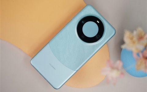 华为Mate 70系列新设计曝光：后摄巴黎饰钉回归 减少镜头划痕
