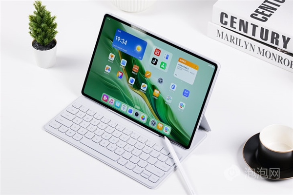 同档最好的OLED屏!荣耀平板MagicPad2上手