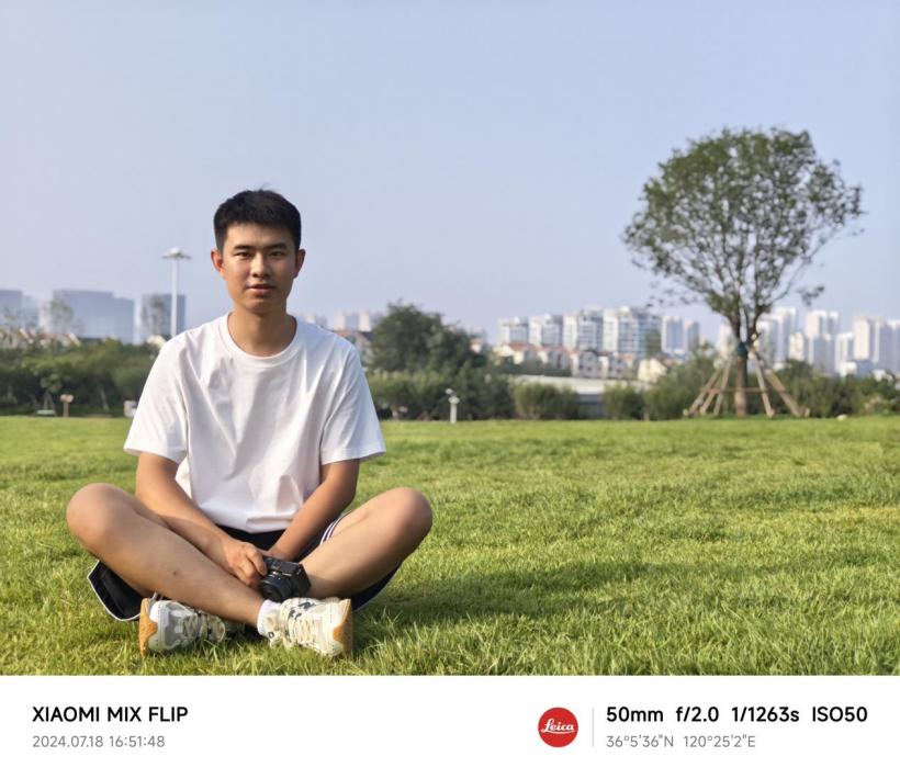米系首款小折叠手机,小米 MIX Flip 评测