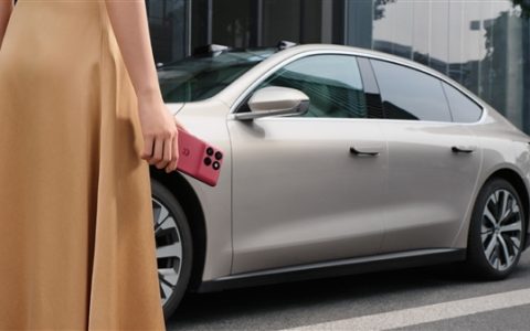 蔚来全新NIO Phone卖6499元起 李斌：没有期待年销上千万部