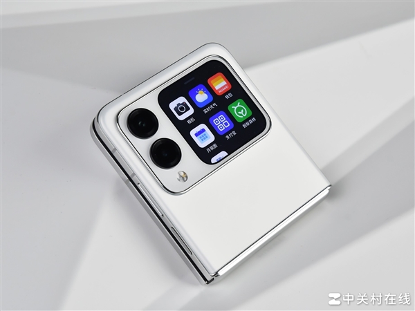 华为nova Flip重新定义小折叠:外屏设计独具一格