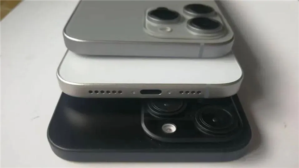 iphone 16 pro机模曝光:3款配色 侧面新增拍照按键
