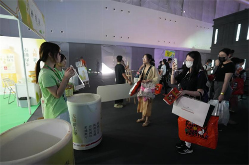 《最终幻想14》FANFEST 2024品牌赞助齐发,光明熊小白联动新品上线!