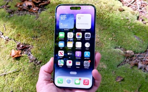 科技春晚快官宣了！曝苹果iPhone 16 OLED面板正加紧量产