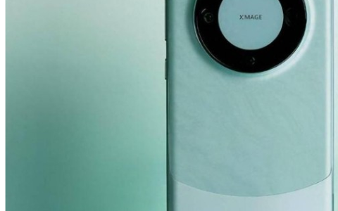 华为Mate70Pro+搭载的是哪款屏幕_华为Mate70Pro+屏幕性能详细介绍