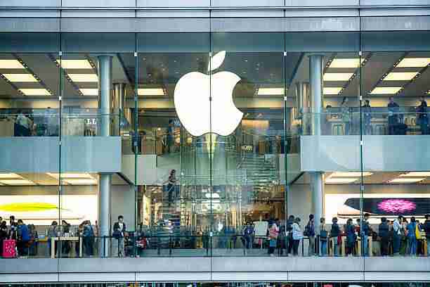 Wedbush:苹果iPhone呈现企稳迹象,三季度中国市场有望反弹