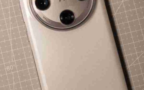 OPPO Find X8 Pro工程机泄露：双潜望长焦位置变了