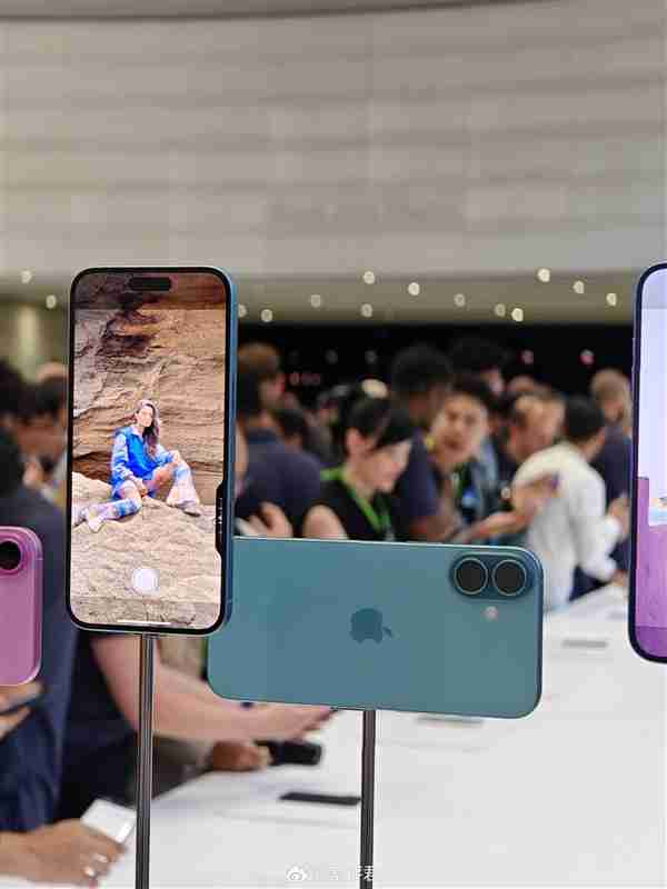 iPhone 16全系5种颜色实拍:你看中哪个?
