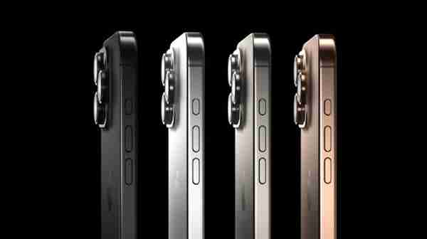 苹果推出沙漠色iPhone 16 Pro:淡金色效果 重回iPhone XS时代