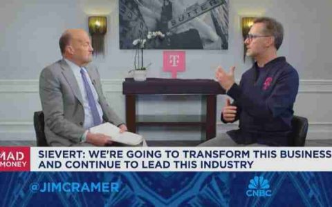 T-Mobile 称苹果 iPhone 16 系列销量优于 iPhone 15，Pro / Max 更受欢迎