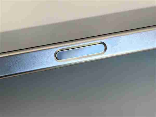 车评大V韩路评iPhone 16拍照键:史上最傻最难用的创新