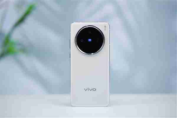全等深微四曲屏!vivo X200图赏