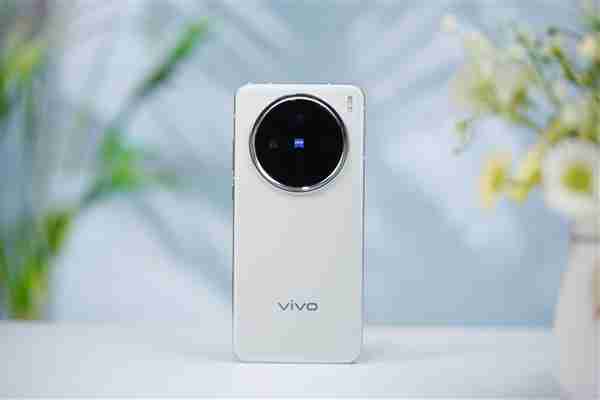 全等深微四曲屏!vivo X200图赏
