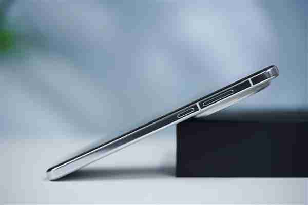 全等深微四曲屏!vivo X200图赏