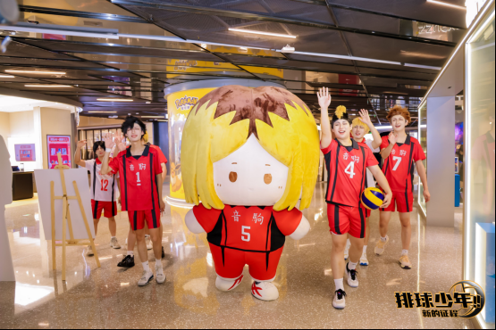 排球少年手游公测迎新携手万达,联合排球世界冠军和清北等高校排协共同演绎,燃爆新征程!