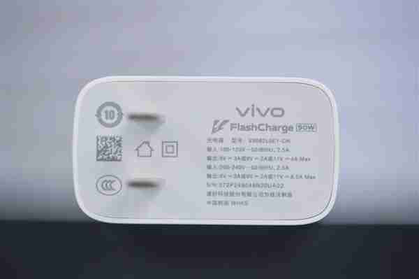 最强悍的小屏旗舰!vivo X200 Pro mini钛青图赏