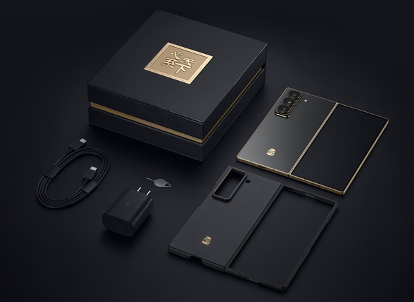 万元折叠机皇!心系天下三星W25正式发布:售价15999元起