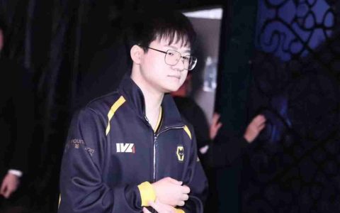 《第五人格》选手故事：Wolves_Jelly——岳镇渊渟，决胜千里