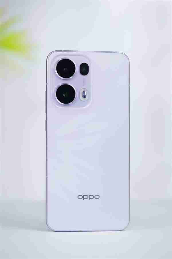 全等深四微曲屏!OPPO Reno13 Pro图赏