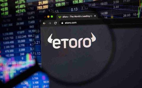 尽管增加了12个新加密货币，但Etoro股票下跌了1.21％。