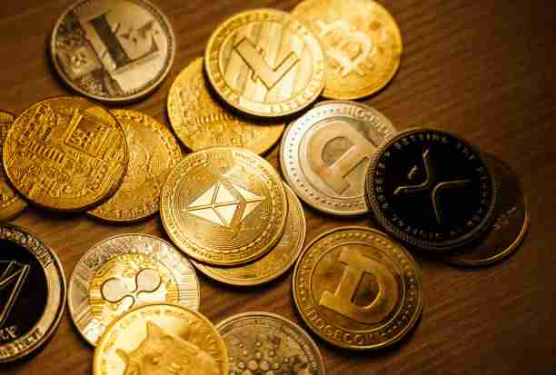 随着比特币在加密货币市场的统治地位,人们的猜测是是否可能发生Altcoin季节(Altseason)