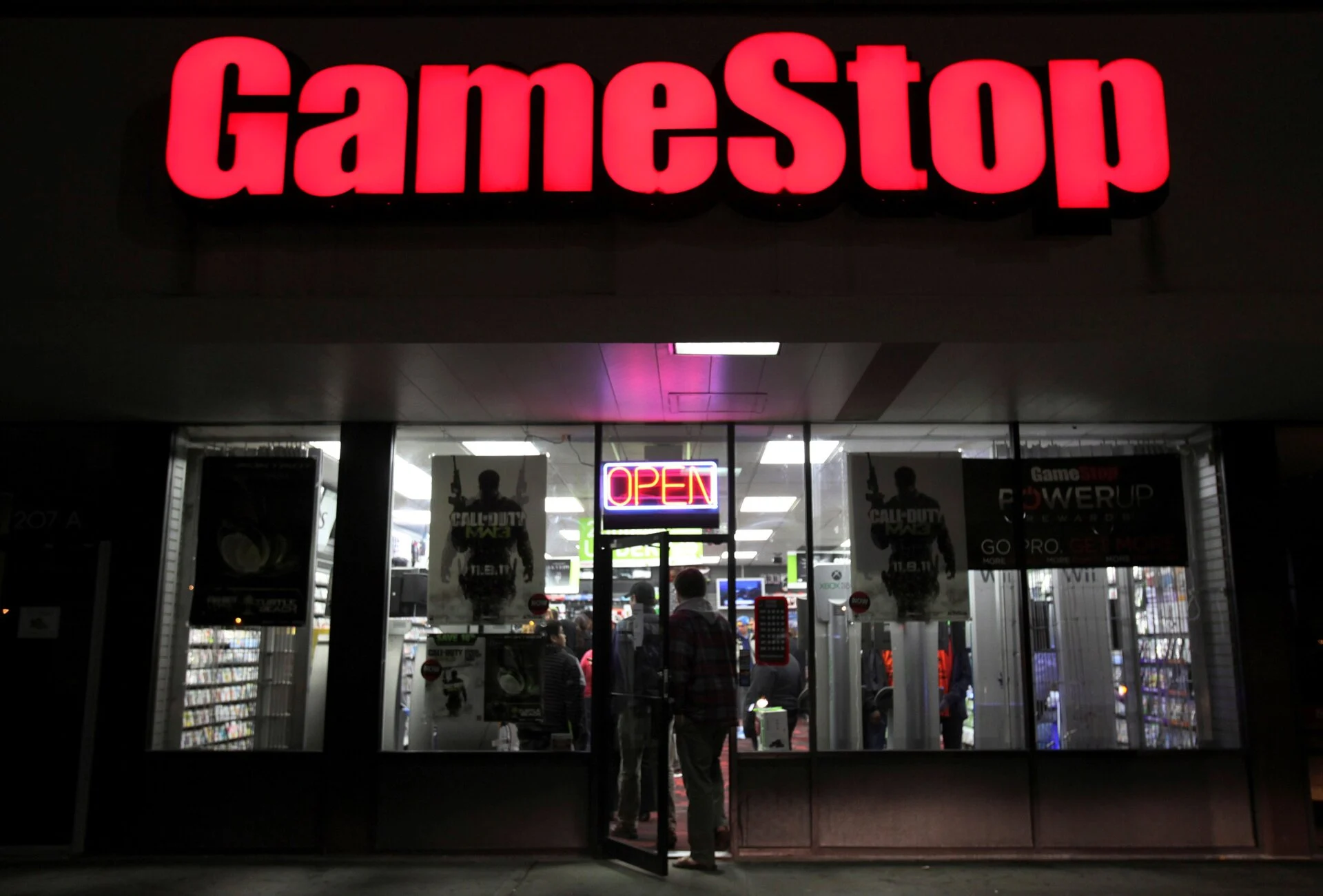 GameStop通过可转换笔记筹集$ 1.75B,眼睛比特币作为储备资产