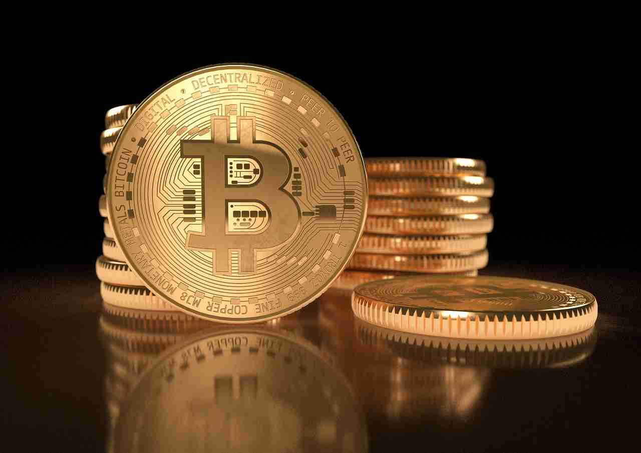 比特币价格:分析师警告及其对您的加密产品组合的意义