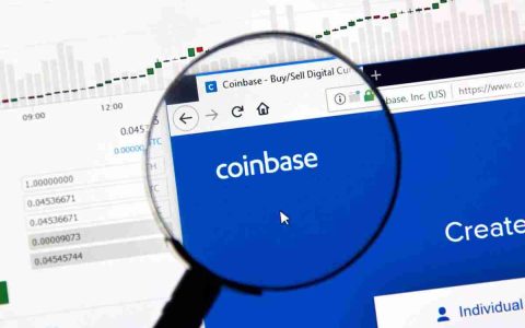 捷克央行通过Coinbase涉足加密货币领域，并加倍押注Palantir