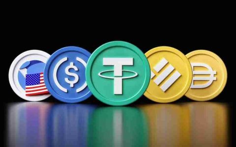 稳定币、区块链与收入流：Rev+ 与 DeFi 的未来