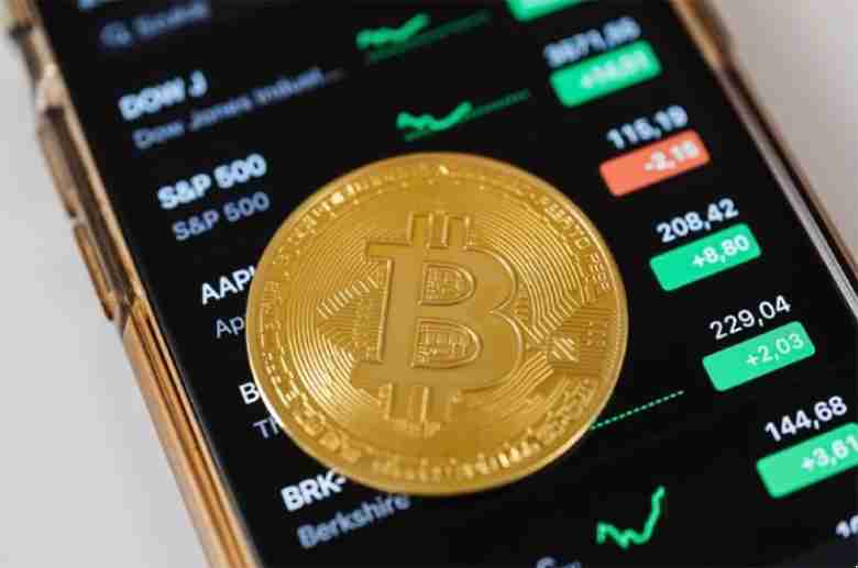 做多比特币是什么意思？如何控制做多比特币的风险？综合指南