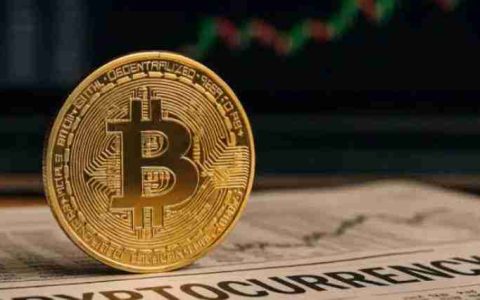 比特币主导地位跌至 57%,山寨币季节是否即将开启?