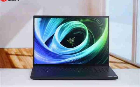RTX 5090性能怪兽！雷蛇灵刃18 2025游戏本图赏
