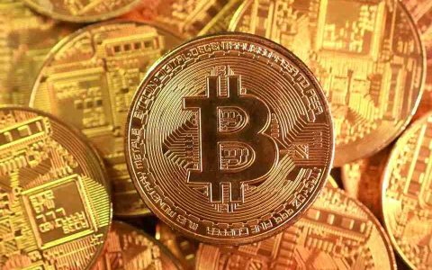 比特币价格展望：目标价位 12.2 万美元，支撑强劲，机构资金流入活跃