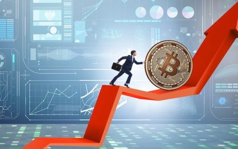 如何选择合适的加密货币交易平台？如何在Binance和OKX进行合约交易